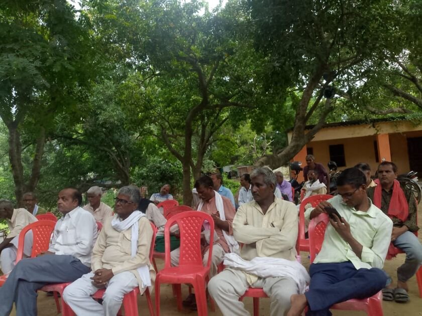 गाजीपुर में जनसभा को संबोधित करते कम्युनिस्ट पार्टी के नेता