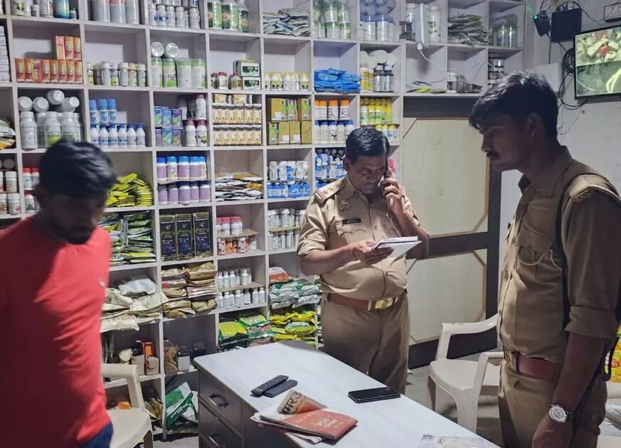 बीकापुर में कार सवार बदमाशों की फायरिंग, युवक सुरक्षित