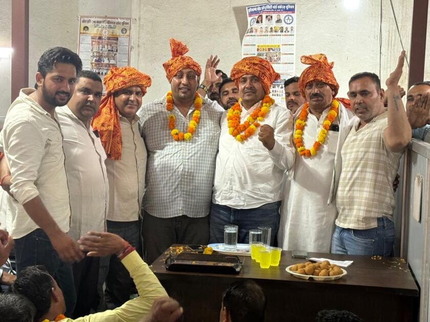 सर्कल सचिव विनोद शर्मा का कर्मचारियों ने स्वागत किया