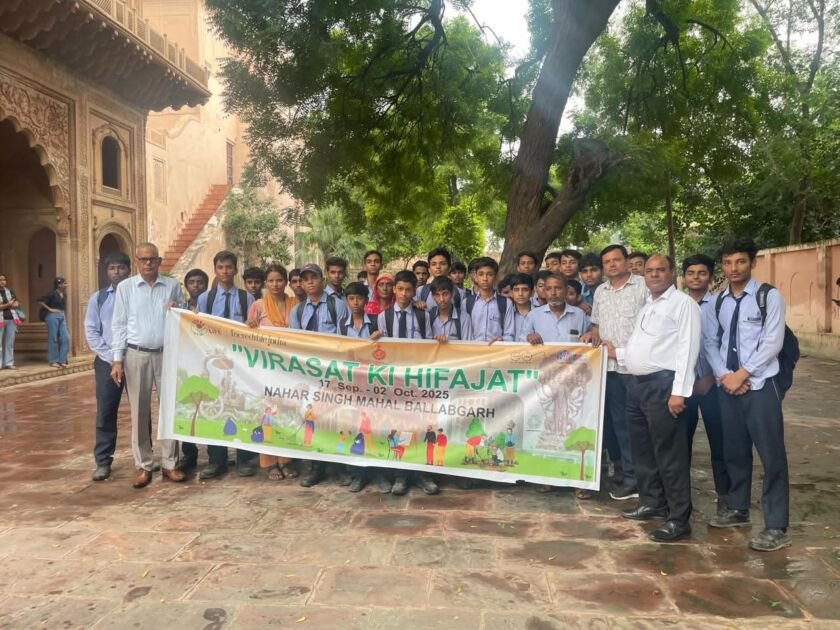 राजा नाहर सिंह महल फरीदाबाद में सफाई और पेंटिंग अभियान