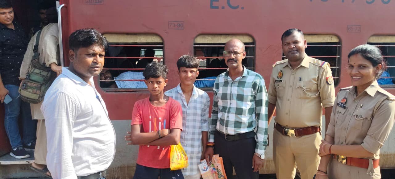 दिलदारनगर रेलवे स्टेशन पर मिशन शक्ति रेस्क्यू अभियान