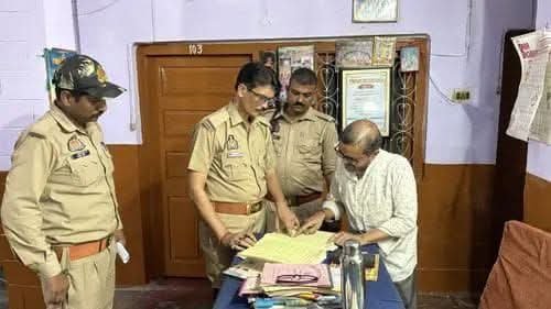 अयोध्या में होटलों पर पुलिस का छापा