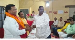 विकसित यूपी 2047 गोष्ठी में अहरौरा पालिका में शामिल विधायक रमाशंकर सिंह पटेल