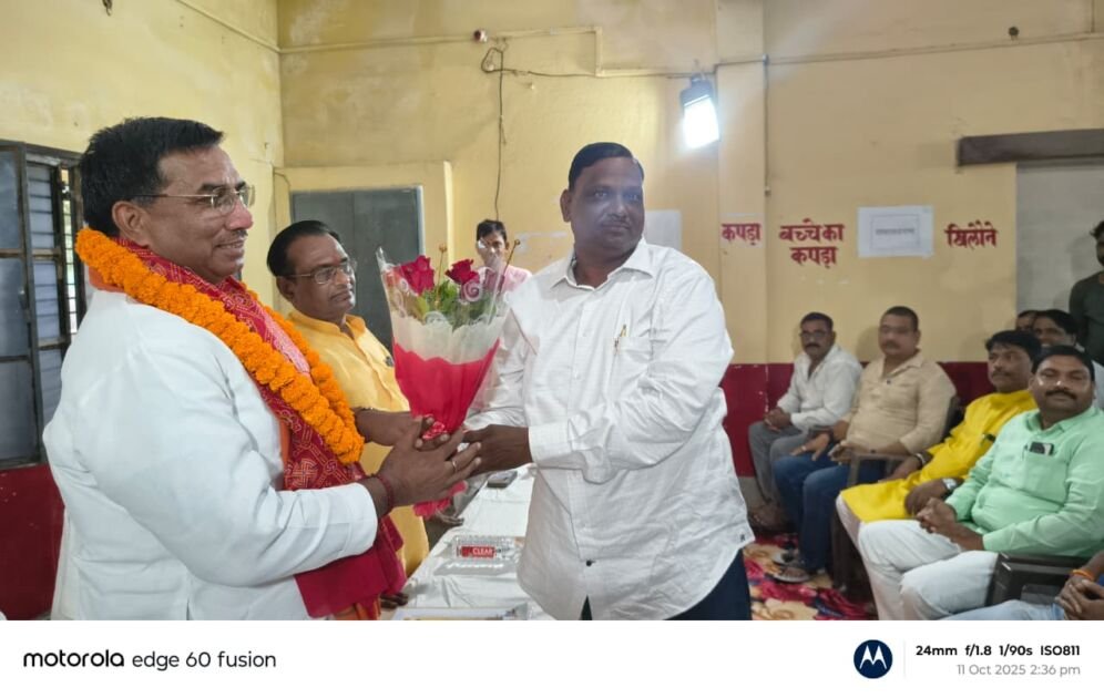 विकसित यूपी 2047 गोष्ठी में अहरौरा पालिका में शामिल विधायक रमाशंकर सिंह पटेल