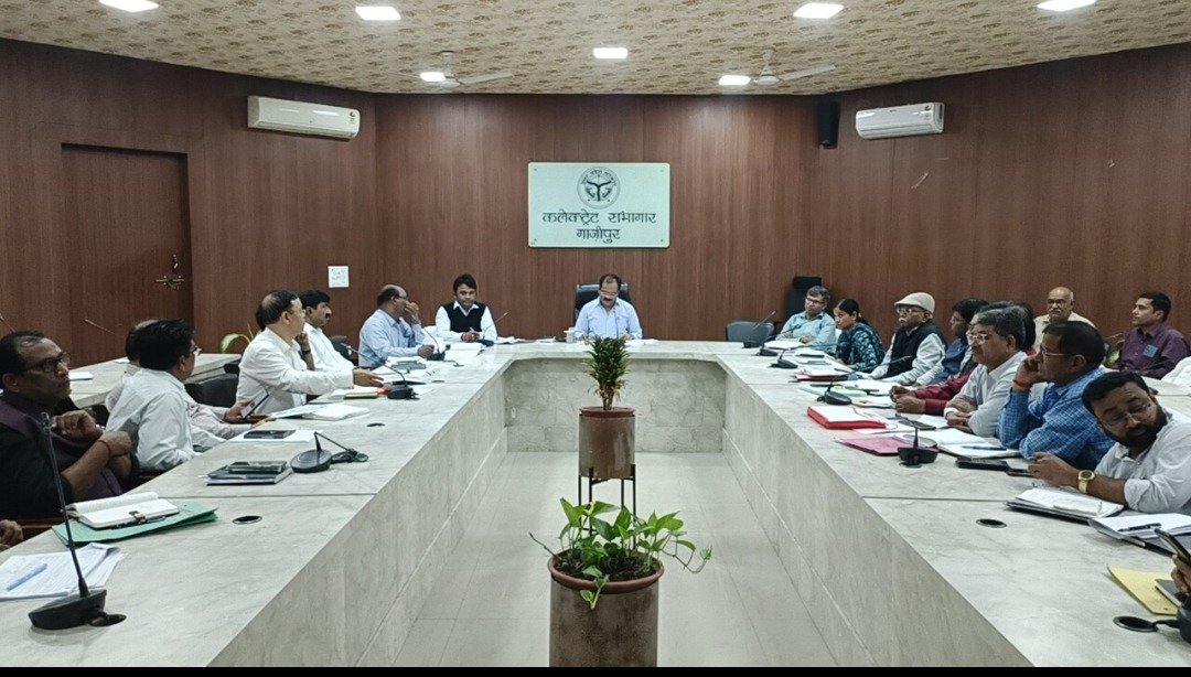 गाजीपुर:अपने विभागो की प्रगति हर माह 25 तारीख तक पोर्टल पर अपलोड करना सुनिश्चित करें: सीडियो 2 Screenshot 2025 11 11 18 46 16 44 6012fa4d4ddec268fc5c7112cbb265e7
