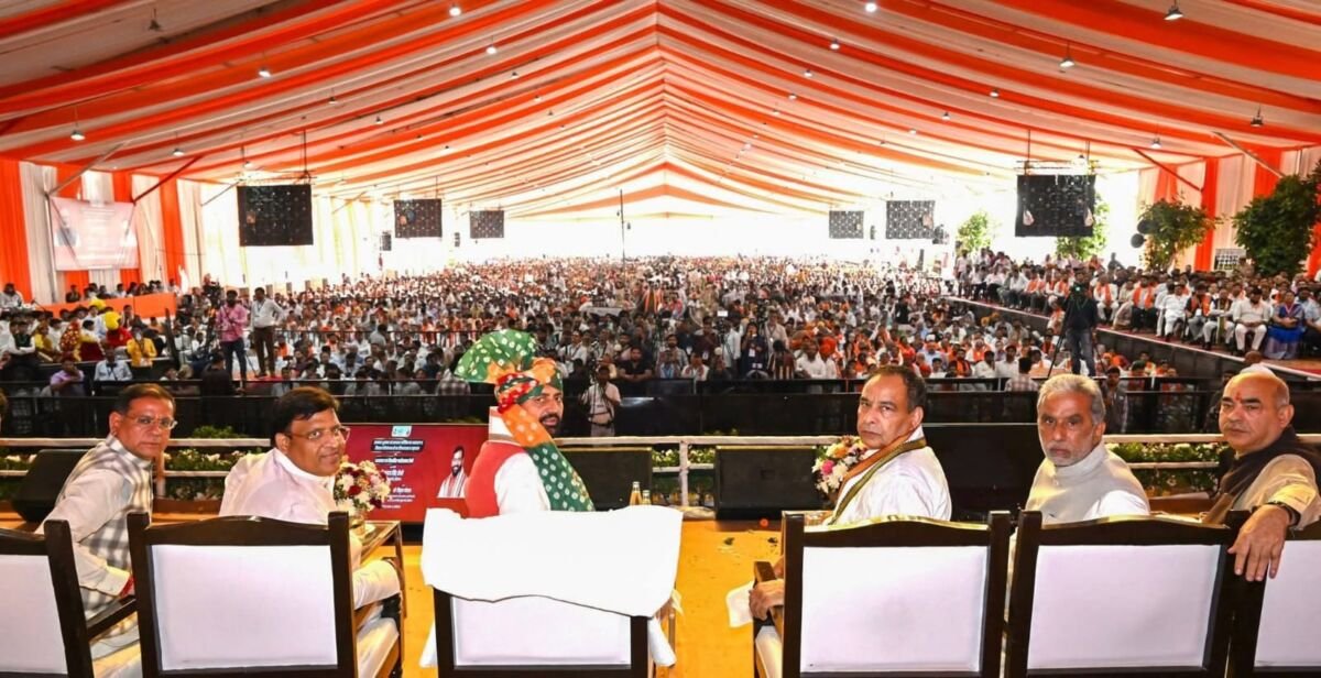 विकसित फरीदाबाद रैली में मुख्यमंत्री की बड़ी सौगात,120 करोड़ रुपये से अधिक के विकास कार्यों का शिलान्यास 1 IMG 20260405 WA0006
