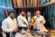 जिला बार प्रधान बॉबी रावत का अधिवक्ता डॉ.मोहन तिवारी ने किया स्वागत 39 IMG 20261007 WA0005 1